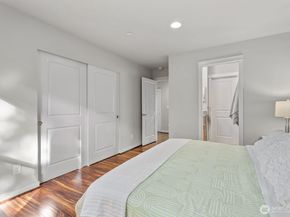 23000 NE 8th Street C3, Sammamish WA 98074