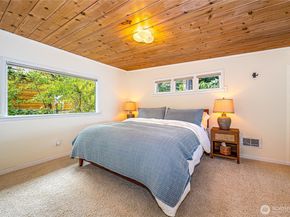 23134 Vashon Highway SW, Vashon WA 98070