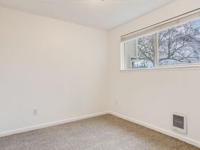 31003 14th Avenue S D 13, Federal Way WA 98003