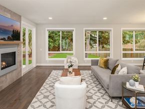 9726 Slater Avenue NE, Kirkland WA 98033