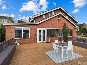 4728 NE 172nd Street, Lake Forest Park WA 98155