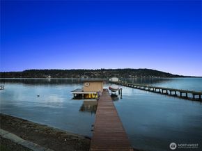 4728 NE 172nd Street, Lake Forest Park WA 98155