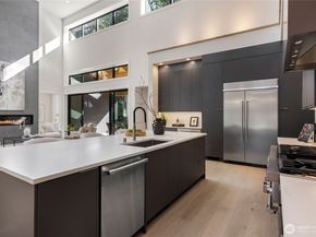 13970 Manzanita Road NE, Bainbridge Island WA 98110