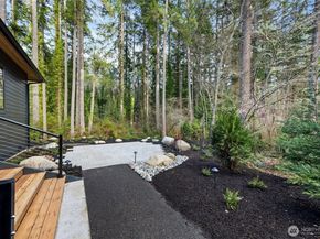 13970 Manzanita Road NE, Bainbridge Island WA 98110