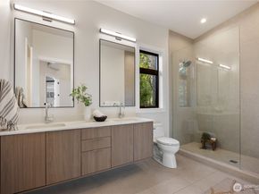 13970 Manzanita Road NE, Bainbridge Island WA 98110