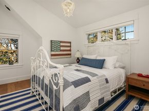 2020 Parkside Drive E, Seattle WA 98112