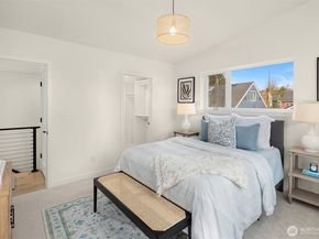 7521 12th Avenue NW, Seattle WA 98117