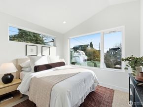 3806 42nd Avenue SW, Seattle WA 98116