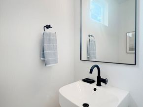 3806 42nd Avenue SW, Seattle WA 98116