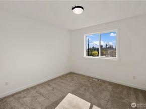 729 211th Place SE, Bothell WA 98021