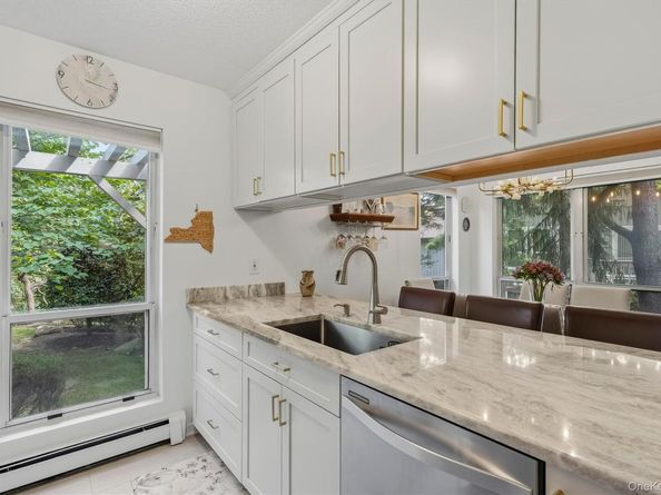 25 Villa Drive, Peekskill NY 10566