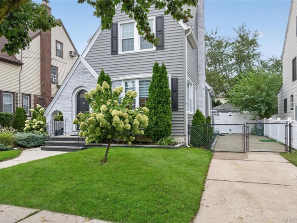 344 Houston Avenue, Mineola NY 11501
