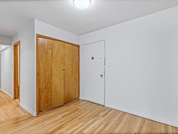 18-65 211th Street 3K, Bayside NY 11360