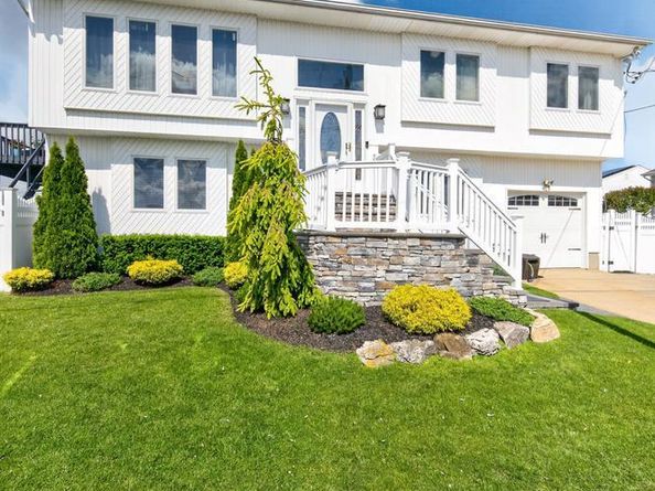 2862 Island Channel Road, Seaford NY 11783