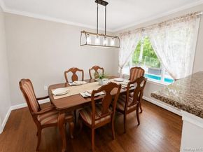 6 George Court, Miller Place NY 11764