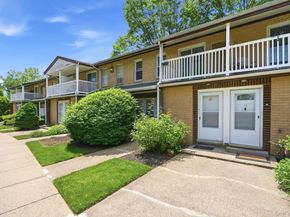 10 Artist Lake Drive, Middle Island NY 11953