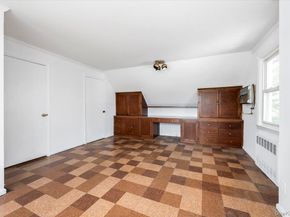 593 Pearl Street, Oceanside NY 11572