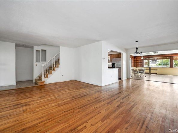593 Pearl Street, Oceanside NY 11572