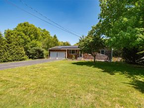 37 Crescent Bow, Ridge NY 11961