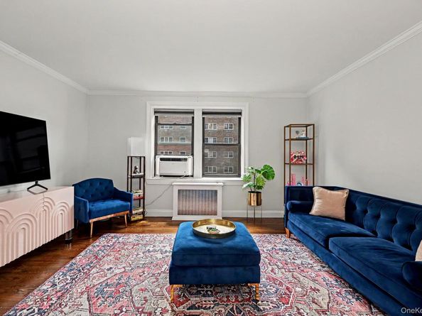 68 E Hartsdale Avenue 2L, Hartsdale NY 10530