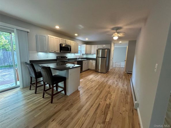 27 Sunburst Drive, Rocky Point NY 11778