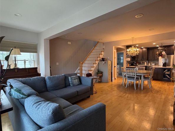 539 E Beech Street, Long Beach NY 11561