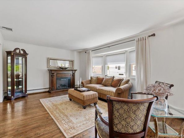 2499 Haff Avenue, Bellmore NY 11710