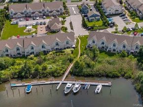 206 Anchor Court, Copiague NY 11726