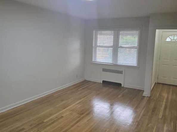 89-81 217th Street, Queens Village NY 11427