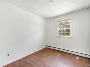 22 N Lawrence Avenue, Elmsford NY 10523