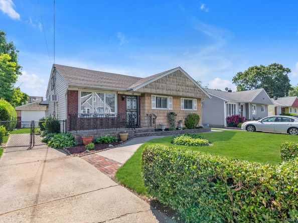 106 Green Avenue, Hempstead NY 11550