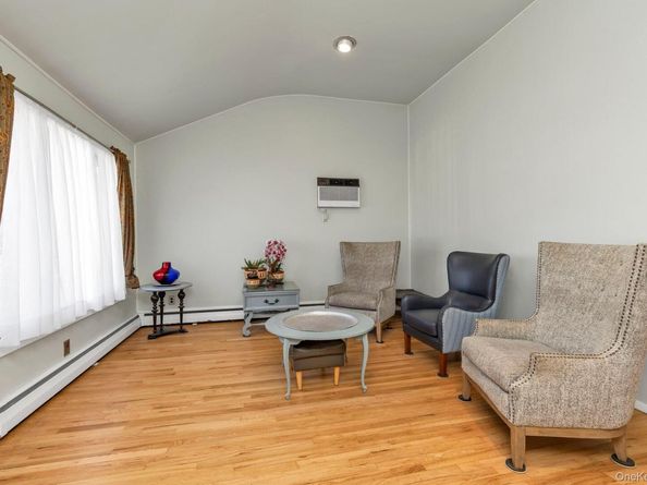 106 Green Avenue, Hempstead NY 11550
