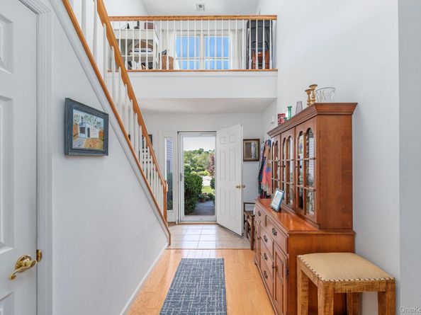 2204 Cedar Path, Riverhead NY 11901
