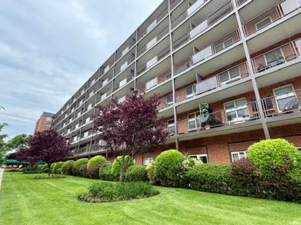 20 Wendell Street C39, Hempstead NY 11550