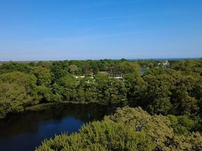 2 Hemlock Court, Bay Shore NY 11706