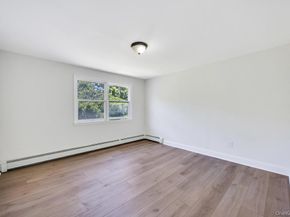 7 Sunrise Lane, Levittown NY 11756