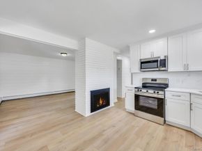 7 Sunrise Lane, Levittown NY 11756