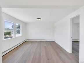 7 Sunrise Lane, Levittown NY 11756