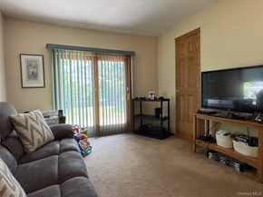 8 Donnatella Lane, Nesconset NY 11767