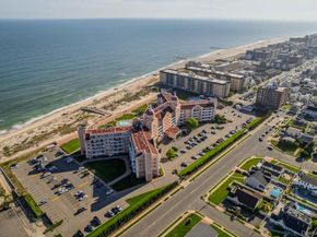 2 Richmond Road 3R, Lido Beach NY 11561