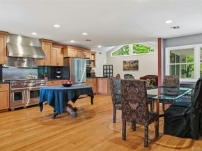 25 Edcris Lane, Huntington NY 11743