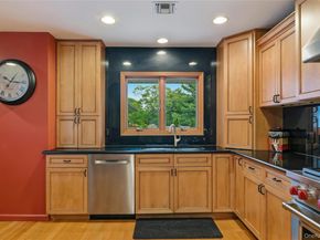 25 Edcris Lane, Huntington NY 11743