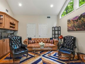25 Edcris Lane, Huntington NY 11743