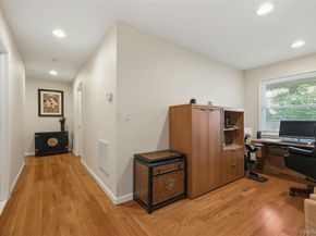 25 Edcris Lane, Huntington NY 11743
