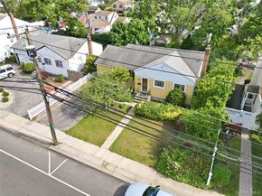 132 Davison Avenue, Oceanside NY 11572