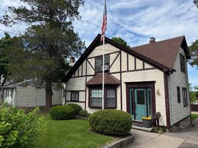 20 Hillside Avenue, Huntington NY 11743