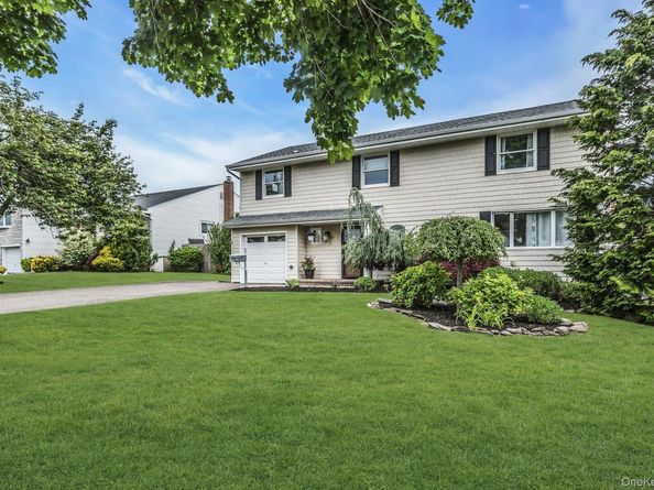 95 Rumford Road, Kings Park NY 11754
