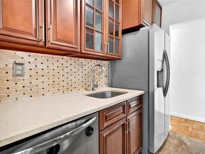 1841 Central Park Avenue 18A, Yonkers NY 10710