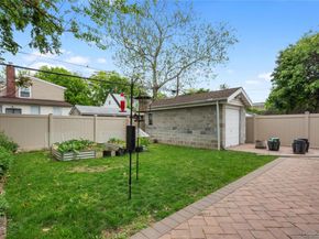 7631 264th Street, New Hyde Park NY 11004