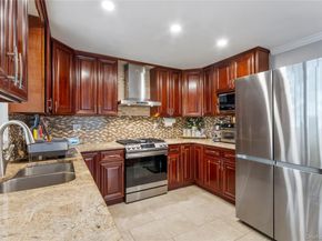 7631 264th Street, New Hyde Park NY 11004